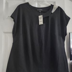 Black cut-out top